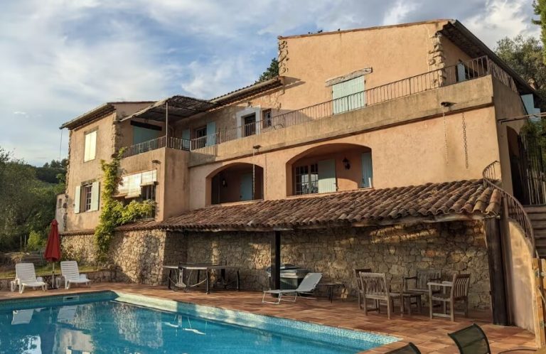 Location villa au Rouret
