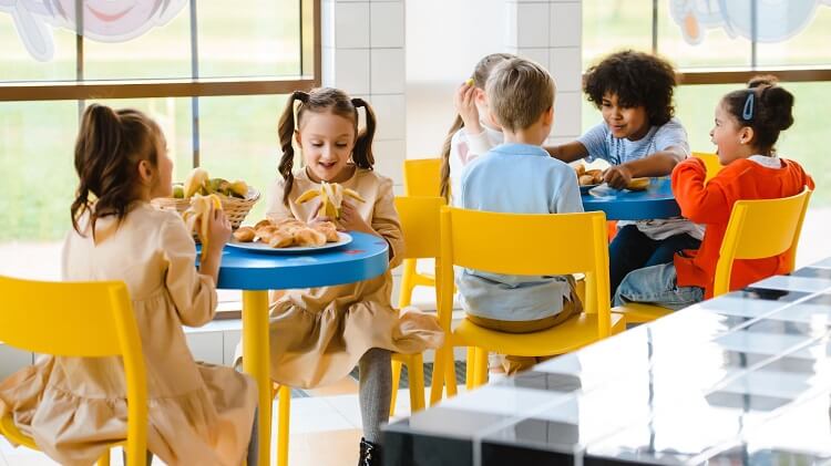Cantine scolaire au Rouret