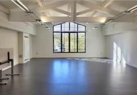 Salle professionnelle en location au Rouret