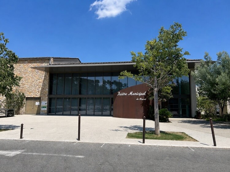 Thêatre Municipal du Rouret